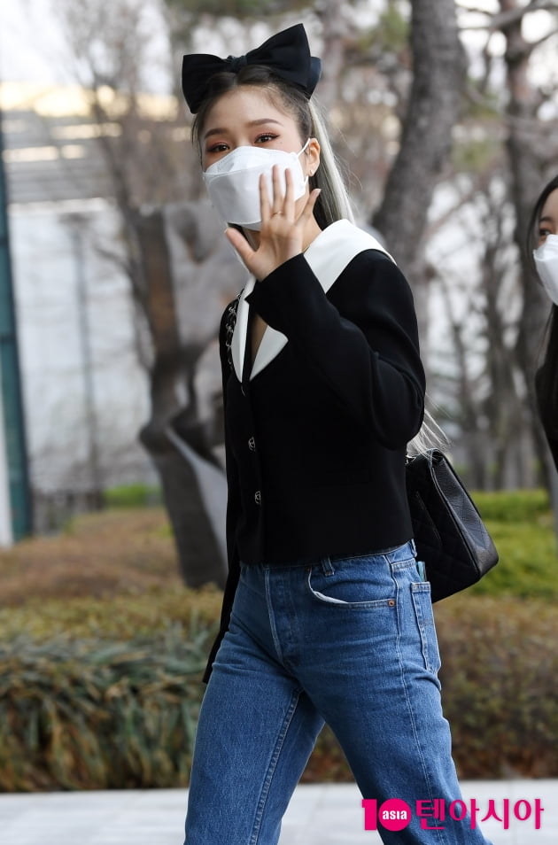 [TEN 포토] 오마이걸 미미 '내추럴한 출근길'