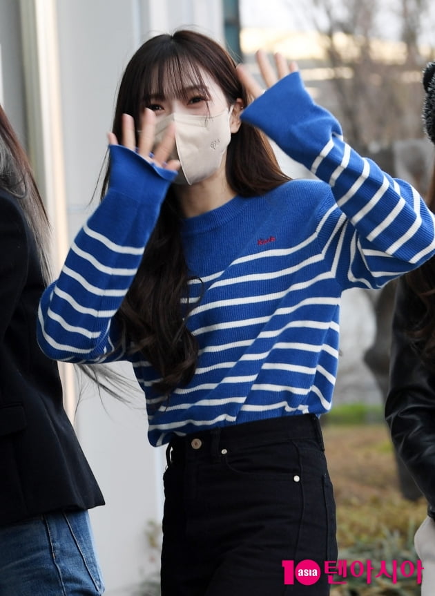 [TEN 포토] 오마이걸 효정 '손바닥만한 얼굴'
