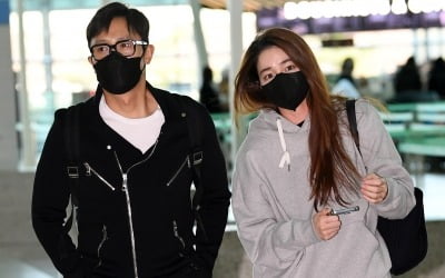 [단독][TEN 포토] 이병헌-이민정 부부 '편안함과 스타일 모두 챙긴 공항패션'