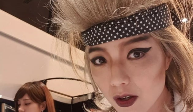 안영미, 강렬한 분장 후 라붐 솔빈 몰래 찍다가 딱 걸렸네TEN★]