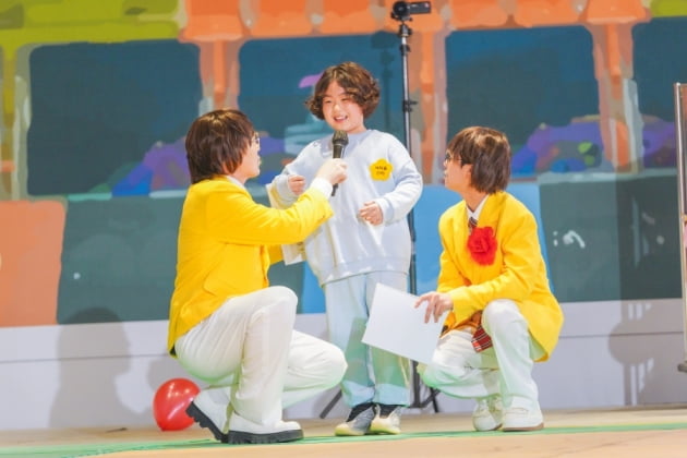 정동원, '아육대' 중계 캐스터 데뷔…'뽕숭아' 병아리의 폭풍 성장('개나리학당')