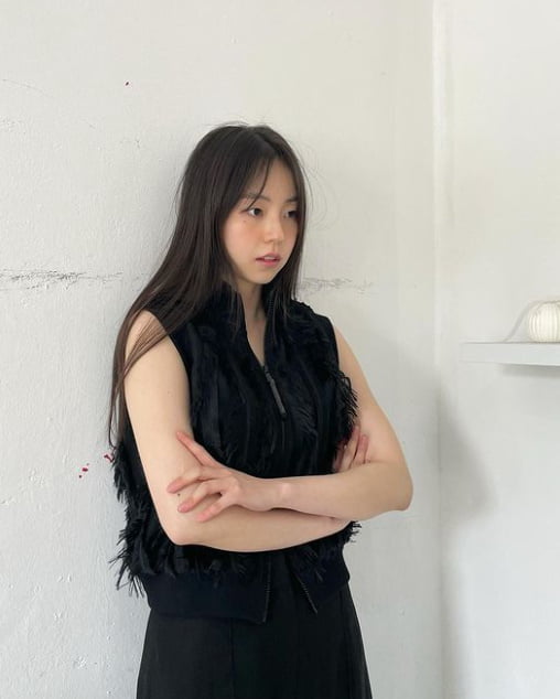 안소희, 화장 안 하고 다니면 이 얼굴…시크하다 시크해 [TEN★]