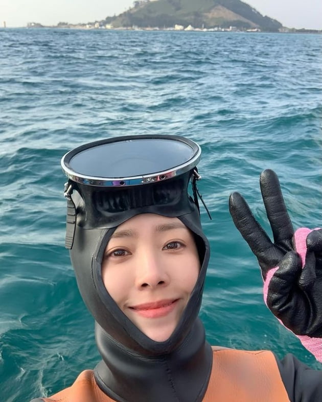 /사진=한지민 인스타그램