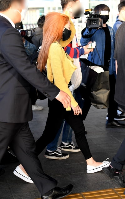 [TEN 포토] 블랙핑크 제니 '가녀린 옆 라인'