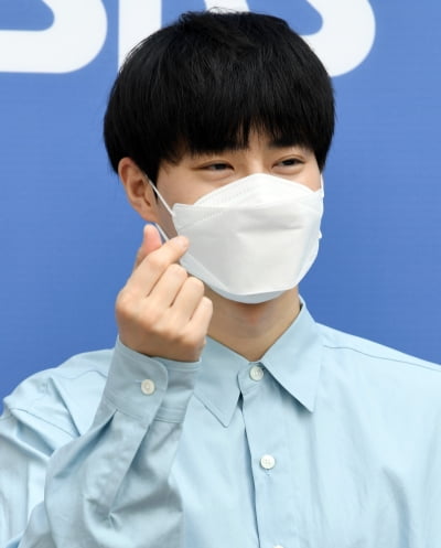 [TEN 포토] 엑소 수호 '월드클라스 하트 발사'