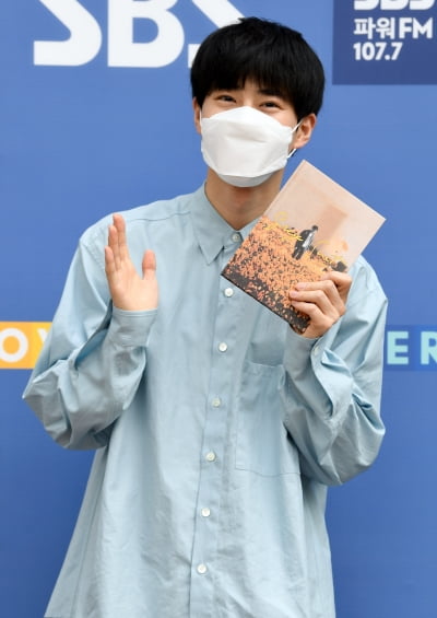 [TEN 포토] 엑소 수호 '너무 오랜만에 인사드리죠~'