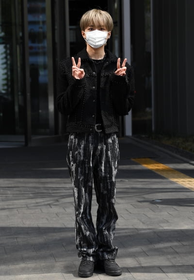 [TEN 포토] 나인아이 반 '골드헤어도 찰떡'