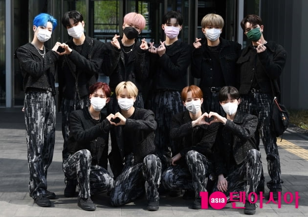 [TEN 포토] 나인아이 '많은 사랑이 필요합니다'