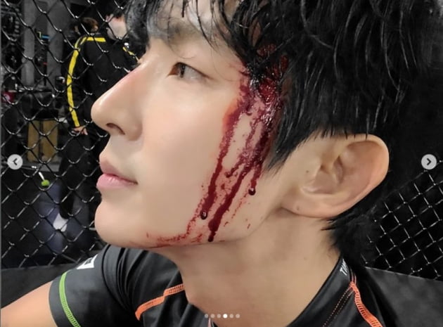 이준기, 남신 비주얼에 피범벅...오늘도 열일중[TEN★]