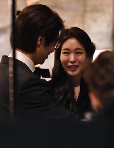 [단독][TEN 포토] 김태현♥미자 결혼 '행복한 미소가 절로'