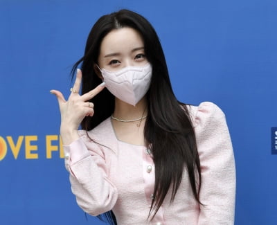 [TEN 포토] 케이 '깜찍하게'