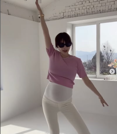 양미라, 만삭 임산부의 스키니진 핏…D라인 빼고 다 말랐네 [TEN★]