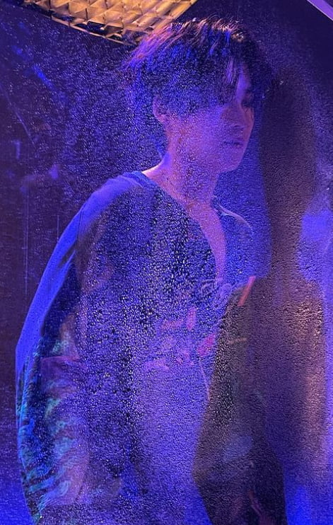 "희랑과 함께해서 좋았던 날"…김희재 '따라따라와' 뮤비 현장 '미공개 컷' [TEN★]