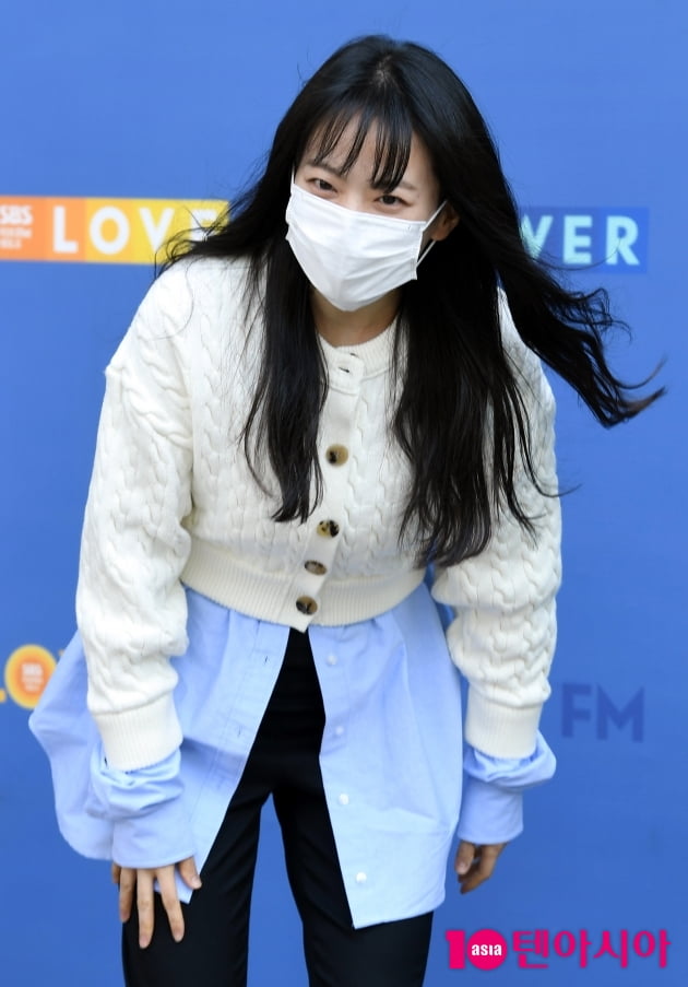[TEN 포토] 천우희 '생방송 들어가요'