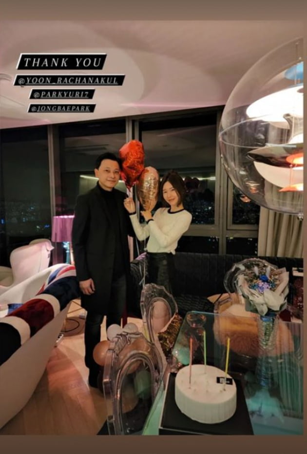신주아, 언박싱할 명품 쇼핑백만 수십개…♥태국재벌 남편의 '깜짝 파티'[TEN★]