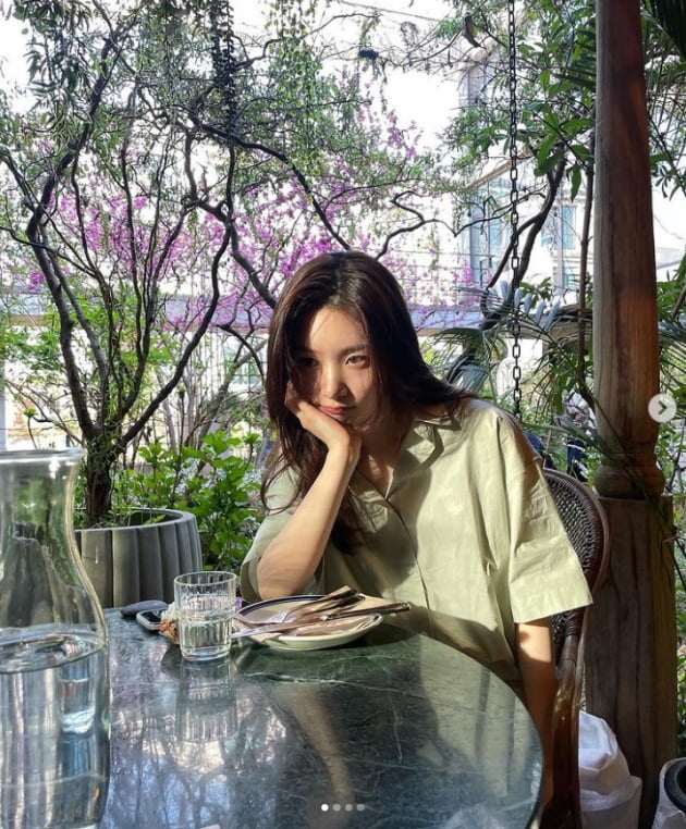 정채연, 일상이 러블리...조명에 더해진 이쁨[TEN★]
