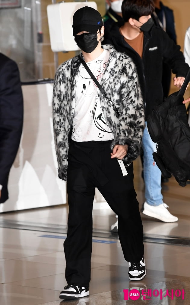 [TEN 포토] BTS 슈가 '제일 먼저 나왔어요'