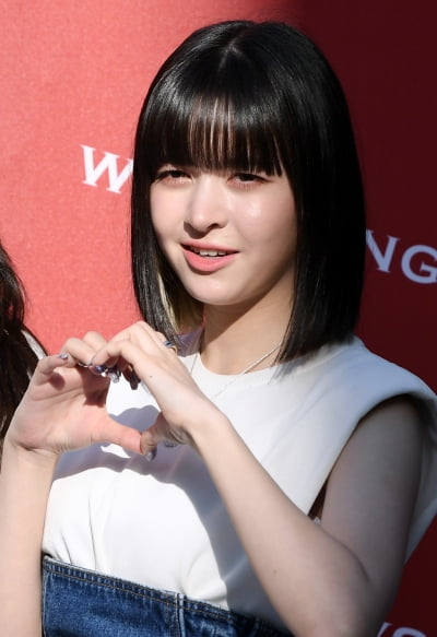 [TEN 포토] 엔믹스 릴리 '행복한 하트'