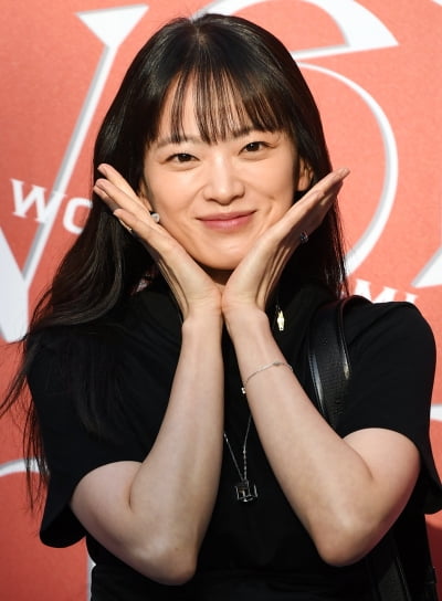 [TEN 포토] 천우희 '활짝 핀 장미꽃처럼'
