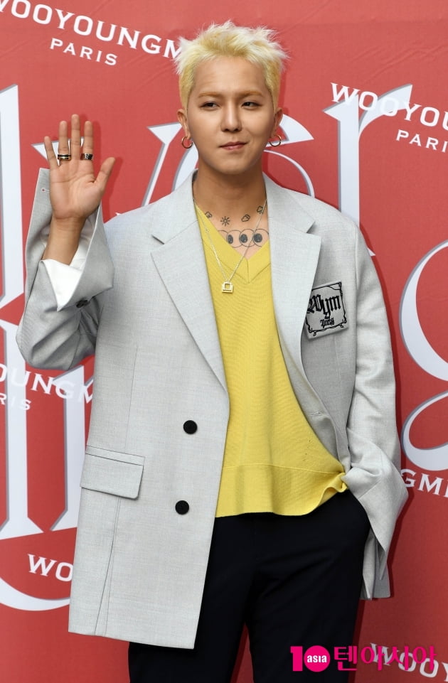 [TEN 포토] 송민호 '감탄을 부르는 비주얼'