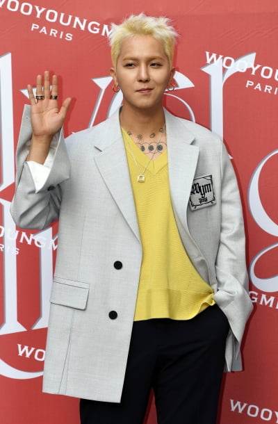 [TEN 포토] 송민호 '감탄을 부르는 비주얼'