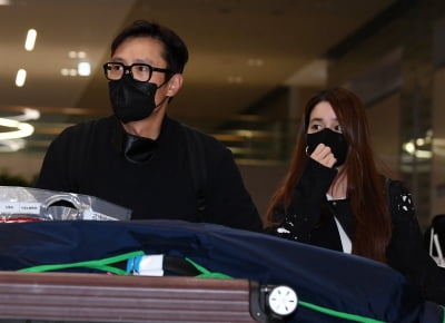 [TEN 포토] 이병헌-이민정 '점점 닮아가는 부부'