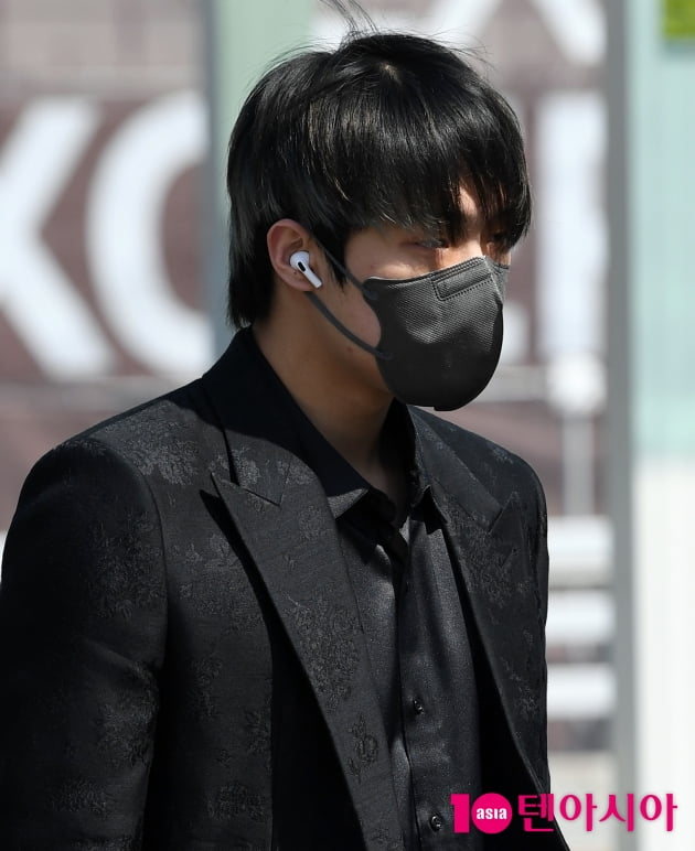 [TEN 포토] 에이티즈 민기 '멋진 분위기'