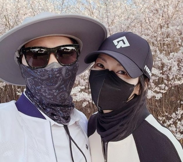 김소연♥이상우, 여전히 달콤한 결혼 6년 차…누가 보면 엊그제 결혼한 줄[TEN★]