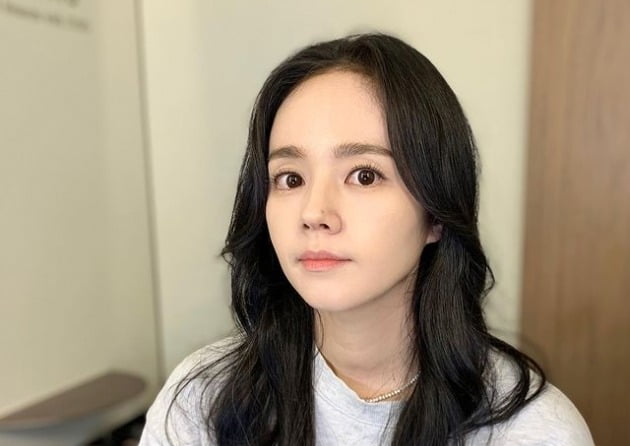 한가인, ♥연정훈은 좋겠다…눈 뜨자마자 빛나는 얼굴 볼 수 있어서[TEN★]