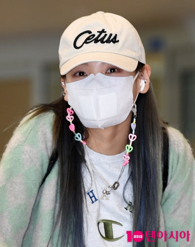 [TEN 포토] 김지향 '수수한 화장에도 빛나는 미모 '