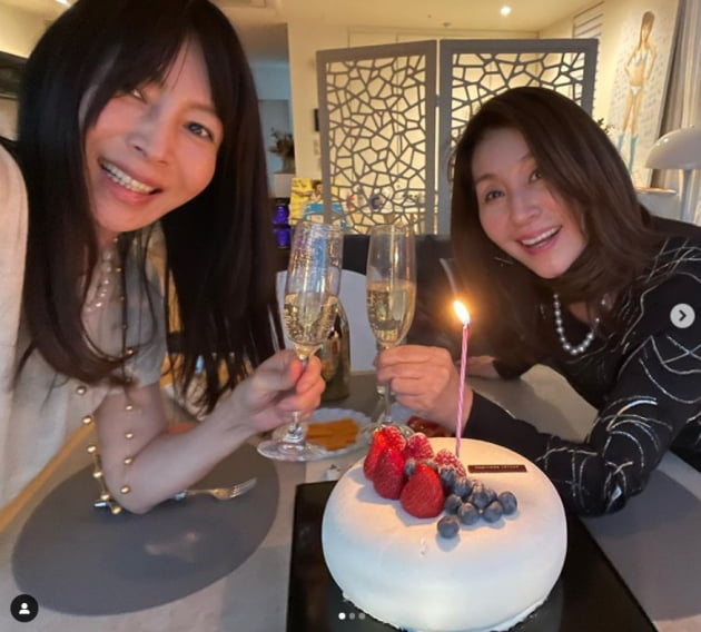 황신혜, 최명길 언니와 생일 파티...몇십년째 찐 우정 포에버~[TEN★]