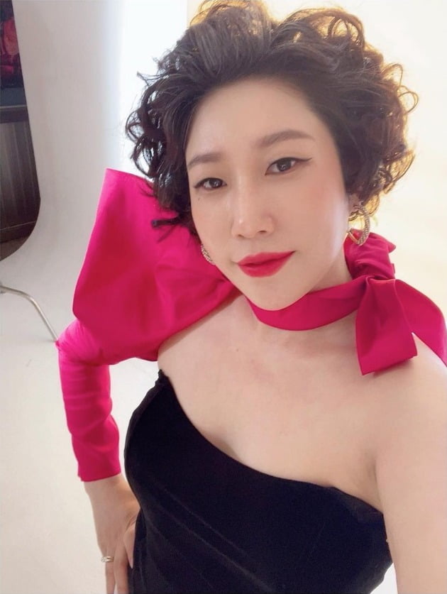 '10살 연하♥' 김영희, 임신 중 과감한 어깨 노출 "일 벌이는 중, 출산 전후 계획 있어" [TEN★]