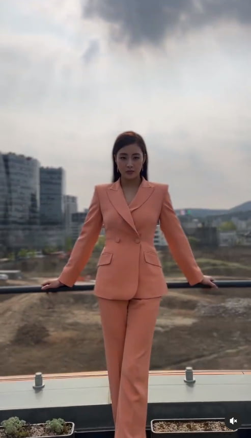 강소라, 출산후 자신감 넘치는 몸매...감출 수 없는 글래머[TEN★]