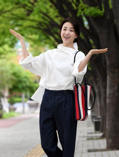 [TEN 포토] 박하선 '봄날씨를 즐기며~'