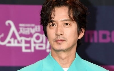 [TEN 포토] 정준호 '아무나 소화못하는 컬러'