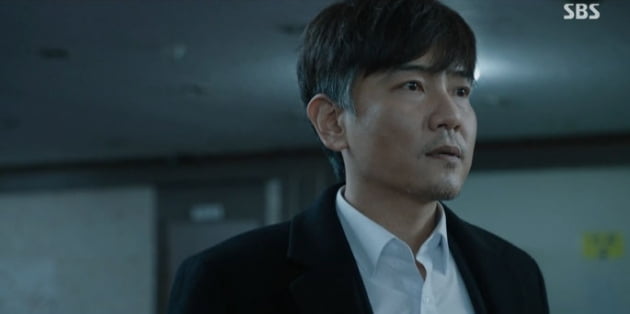 [종합] 이준기, 도박장 기습→'상사' 김철기에 따귀 맞았다 ('어겐마')
