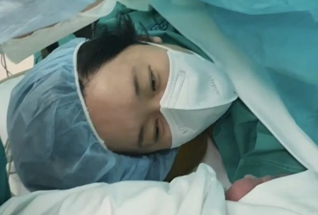 '의사♥' 이정현, 43세에 엄마 됐다…주치의도 놀란 빠른 회복력[TEN★]