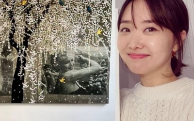 "눈물 날 것 같아"…'박지성♥' 김민지 아나, 베네치아서 母 작품에 뭉클 [TEN★]