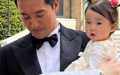 '첼리스트♥' 신현준, "사랑하고 또 사랑해" 반백살 넘게 차이 나는 자녀들과 행복한 한때 [TEN★]