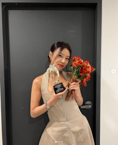 유빈, 노출 없이도 돋보이는 마네킹 몸매...너무 과감했나?[TEN★]