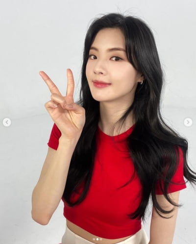 '이광수♥' 이선빈, 몸매 드러낸 밀착원피스...마네킹 몸매[TEN★]