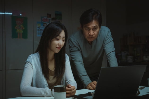 안성기, 서현진 /사진=영화 '카시오페아' 스틸