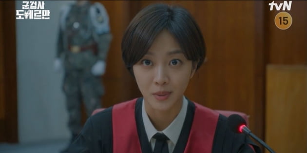 [종합] 종영 '도베르만' 오연수, 사형 선고 받았다…조보아♥안보현, 1년 후 재회→키스