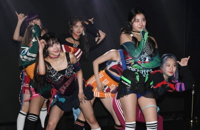 [TEN 포토] 아이칠린 '롤모델은 '소녀시대'이다'