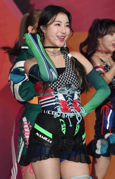 [TEN 포토] 아이칠린 예주 '행복한 미소'