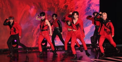 [TEN 포토] 엘라스트 '준비된 아이돌의 완벽한 무대'