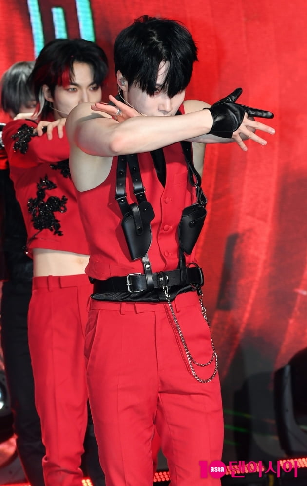 [TEN 포토] 엘라스트 승엽 '비주얼 소년미'