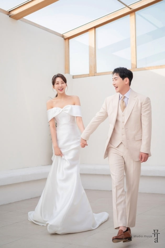 한영, 박군 부부 / 사진제공=생각엔터테인먼트