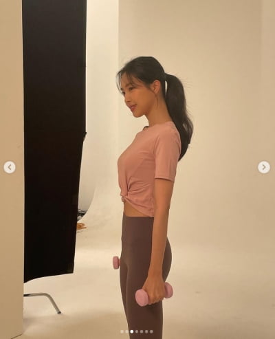 손나은, 섹시한 레깅스 핏...뱃살제로[TEN★]