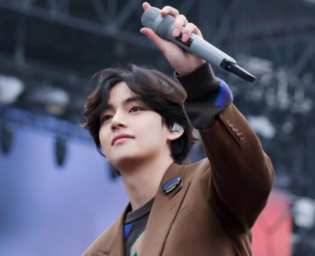 '감성 보컬' 방탄소년단 뷔, 믿고 듣는 '음색킹'